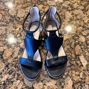 Women’s black sandals